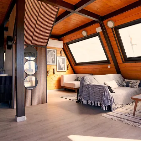 With Jacuzzi And Spectacular Views Ferienhaus